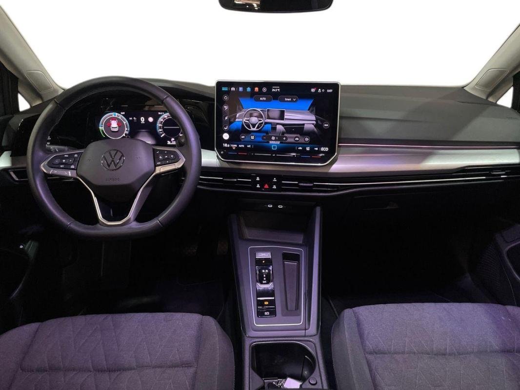 Volkswagen Golf - Photo 8