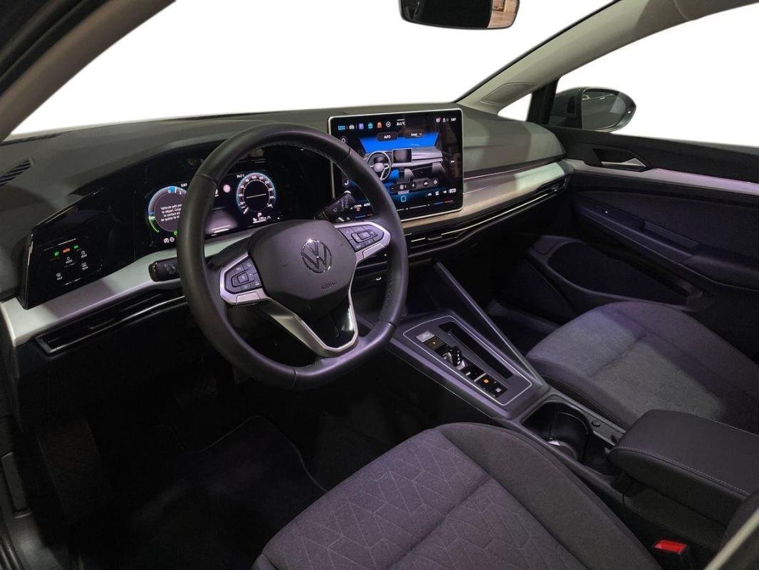 Volkswagen Golf - Photo 9