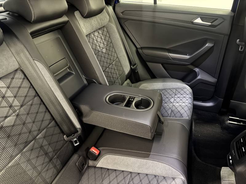 Volkswagen T-Roc - Photo 21