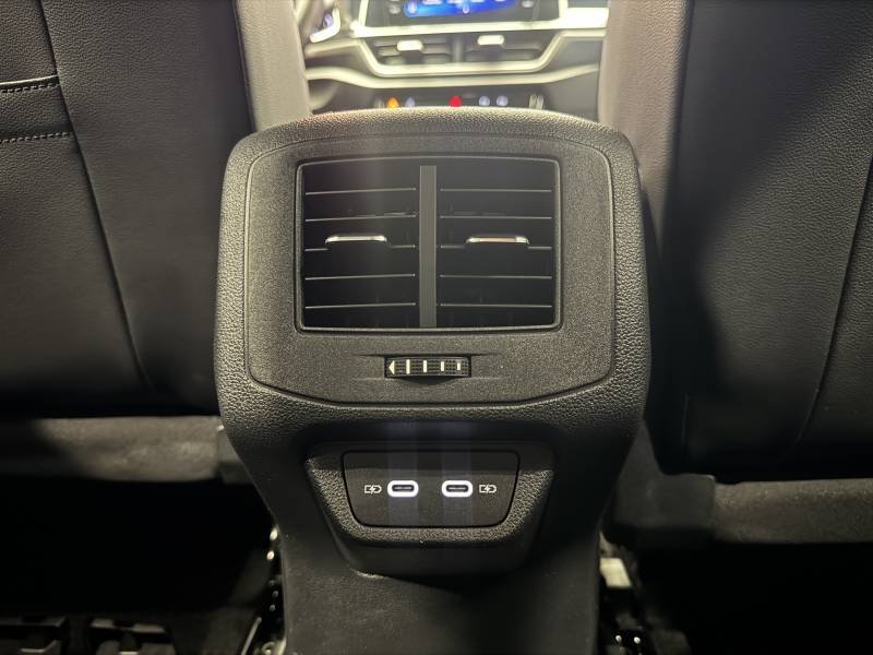 Volkswagen T-Roc - Photo 22