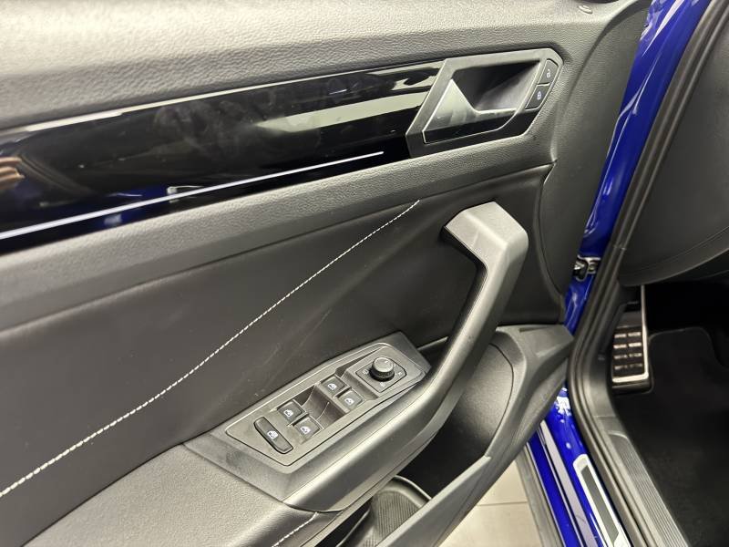 Volkswagen T-Roc - Photo 35