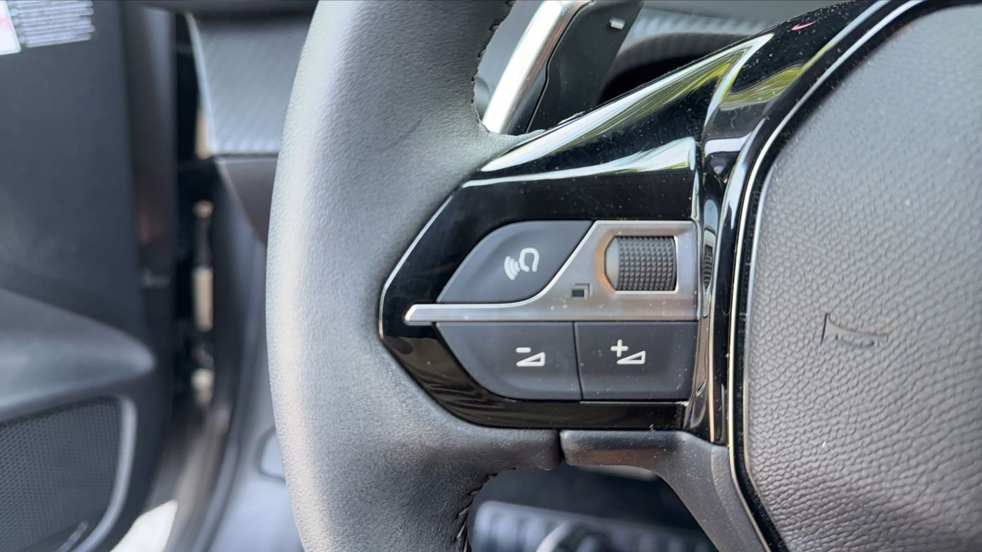 Peugeot 208 - Photo 29