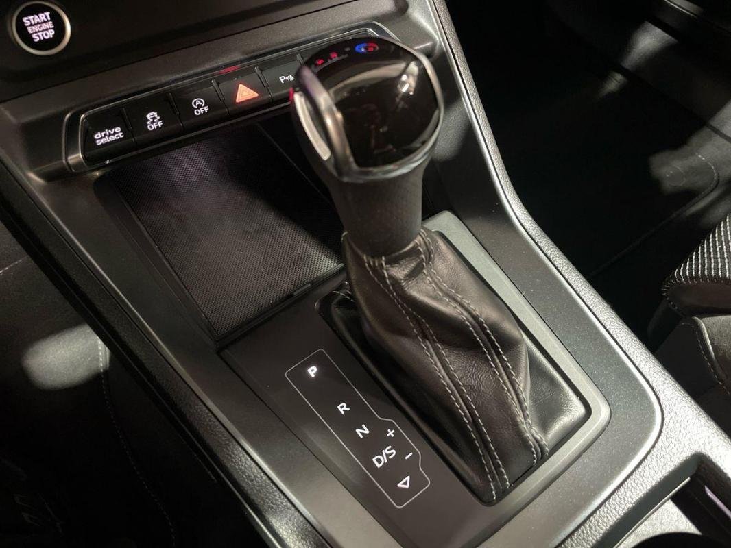 Audi Q3 - Photo 11