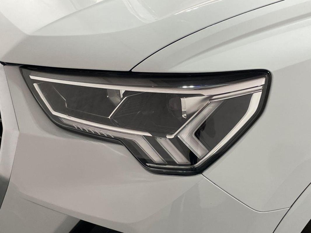 Audi Q3 - Photo 26