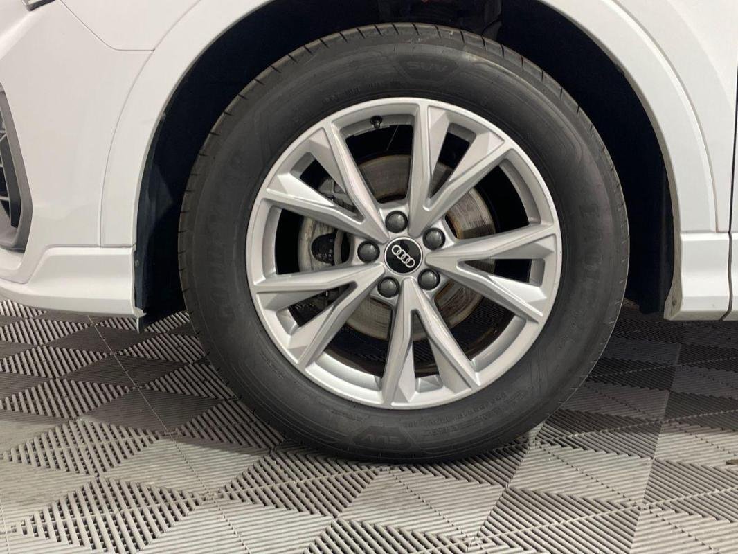 Audi Q3 - Photo 29