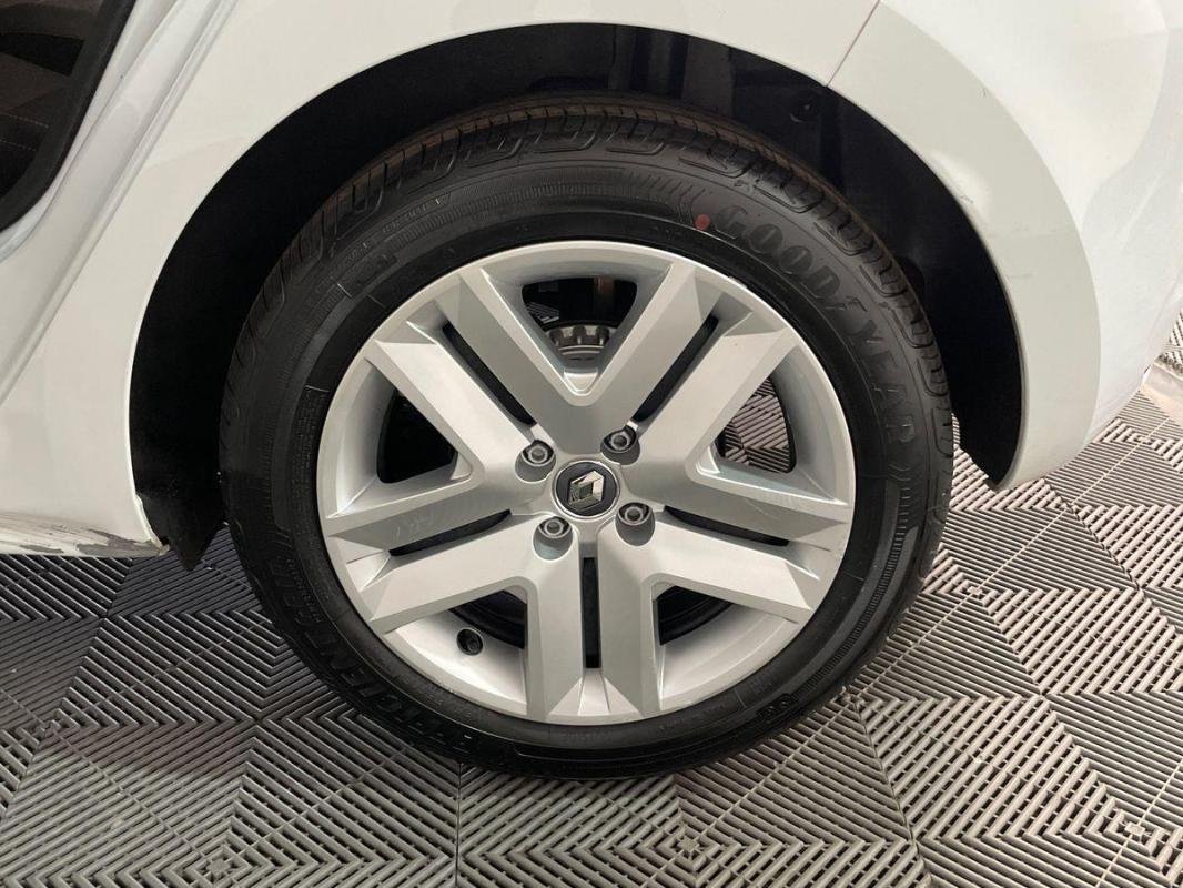 Renault Clio - Photo 21