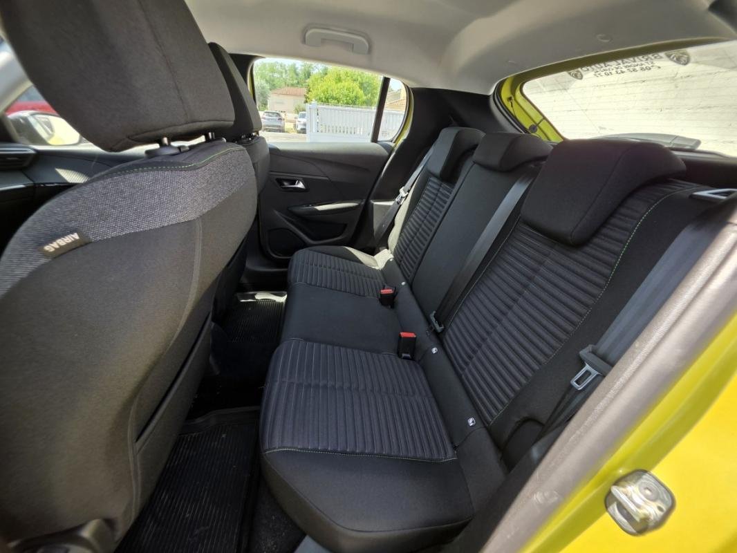 Peugeot 208 - Photo 12