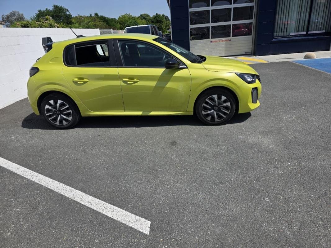Peugeot 208 - Photo 6