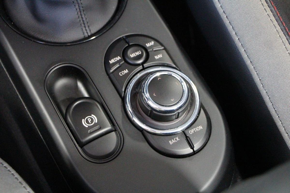 Mini Cabrio - Photo 20