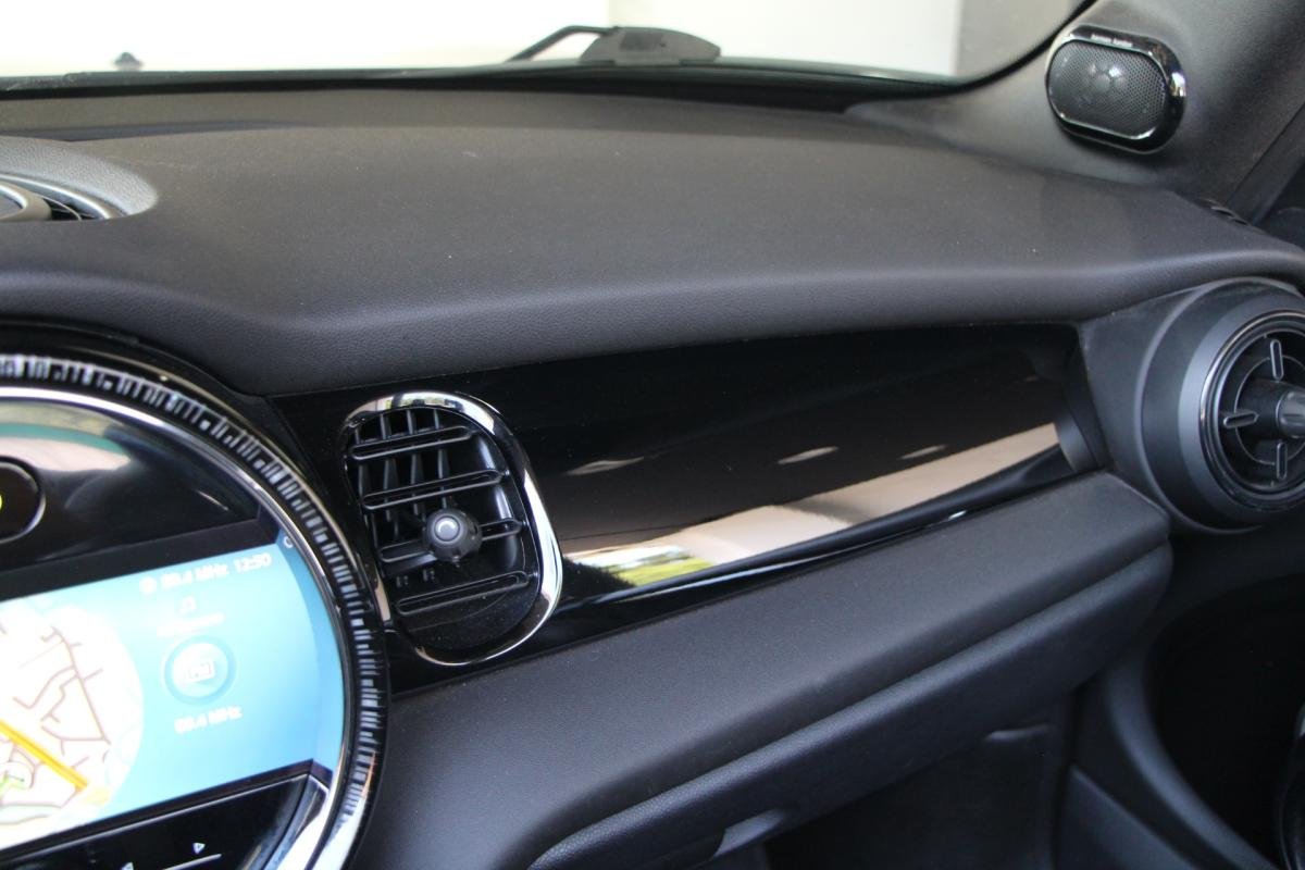 Mini Cabrio - Photo 25