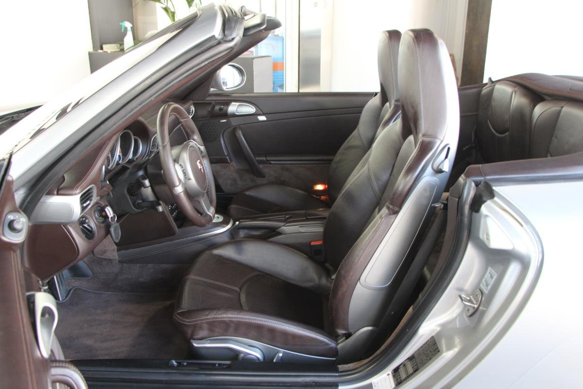 Porsche 911 - Photo 11