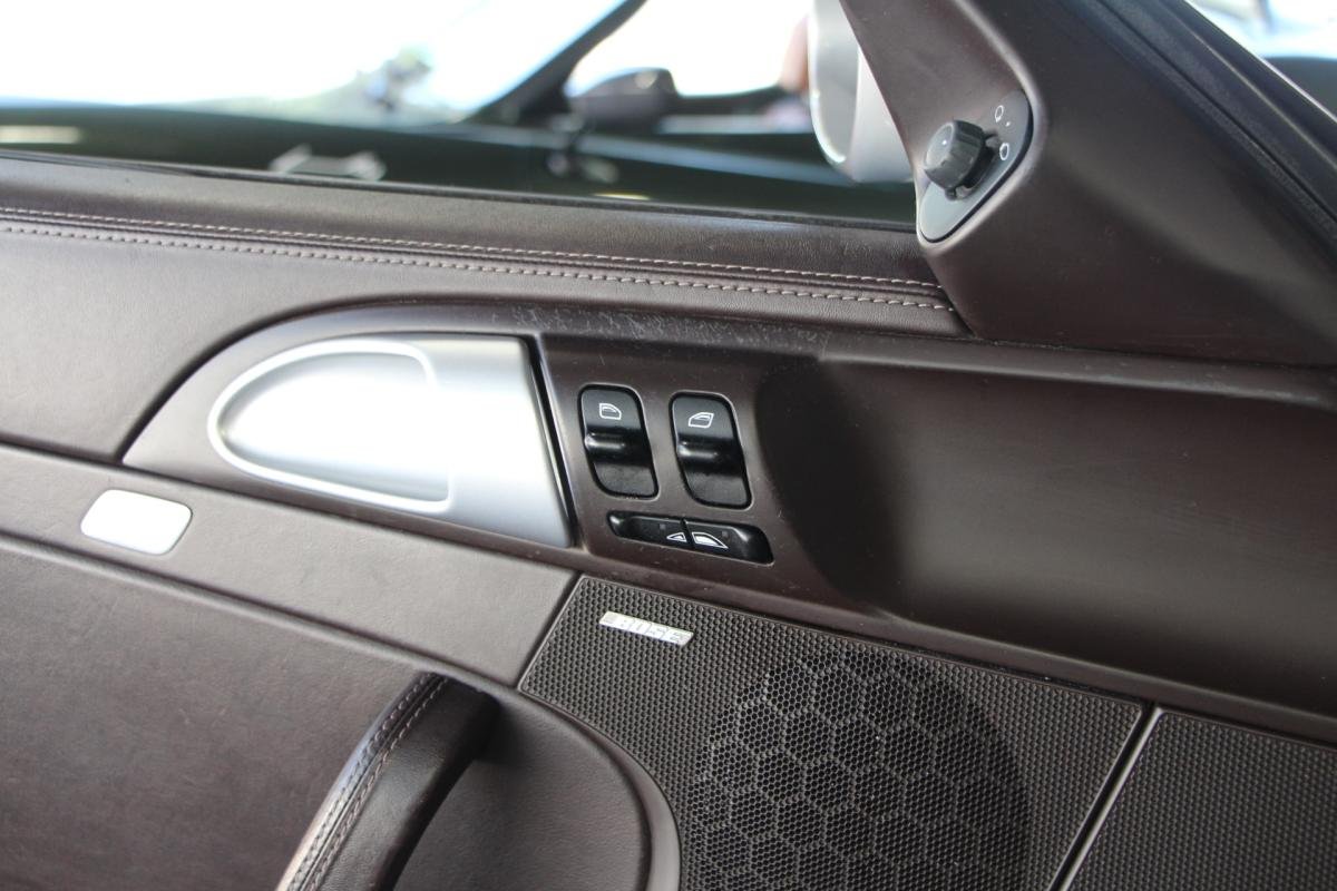 Porsche 911 - Photo 14