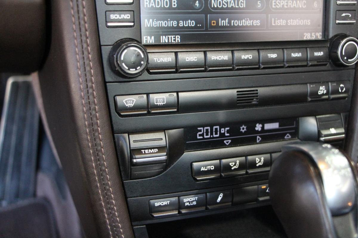 Porsche 911 - Photo 21