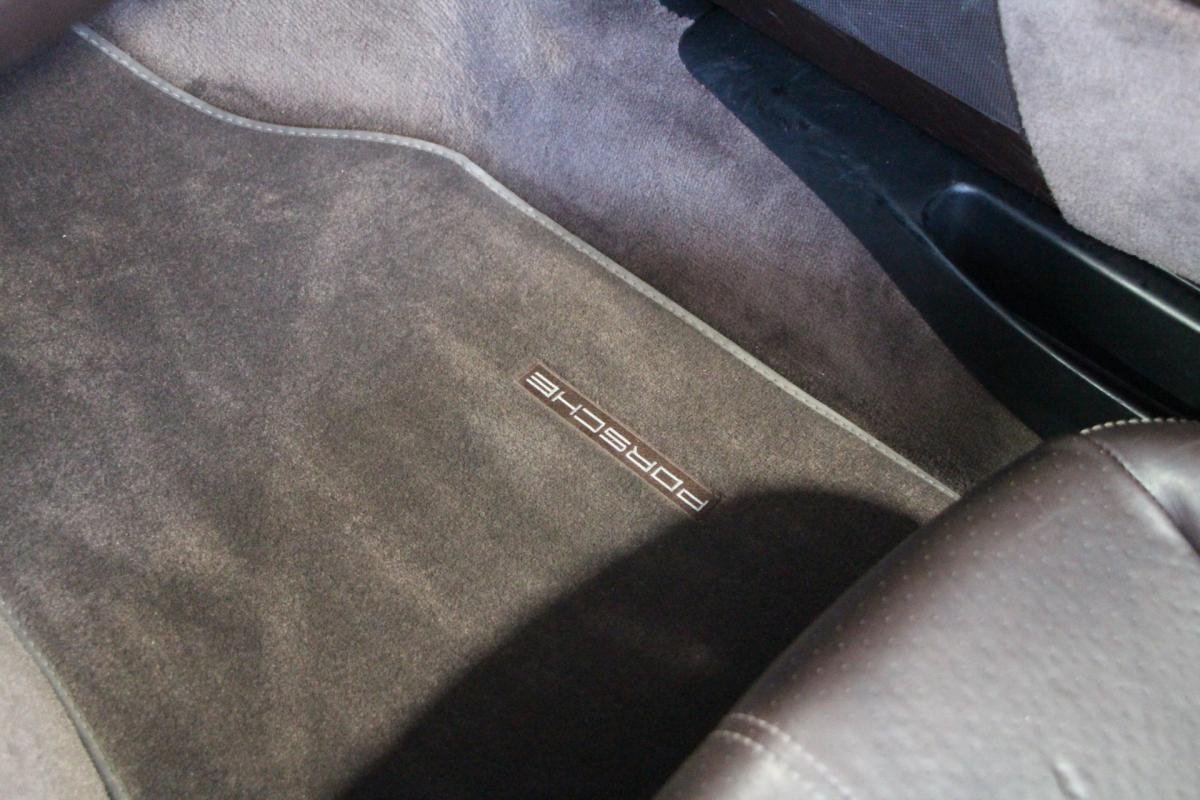 Porsche 911 - Photo 24