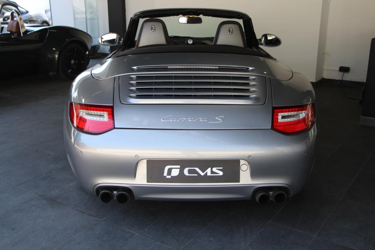 Porsche 911 - Photo 4