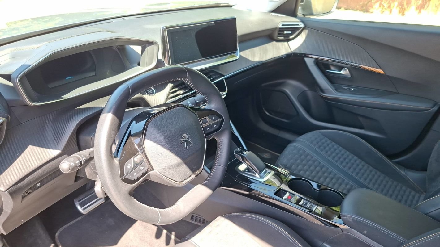 Peugeot 2008 - Photo 8