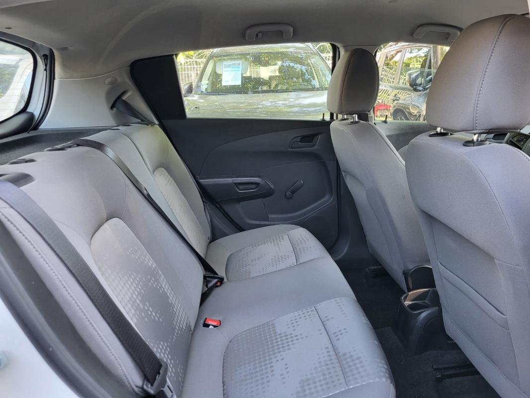 Chevrolet Aveo - Photo 5