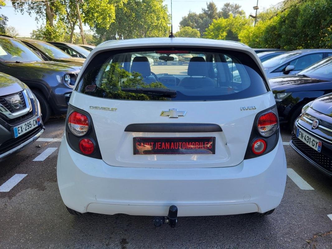 Chevrolet Aveo - Photo 6