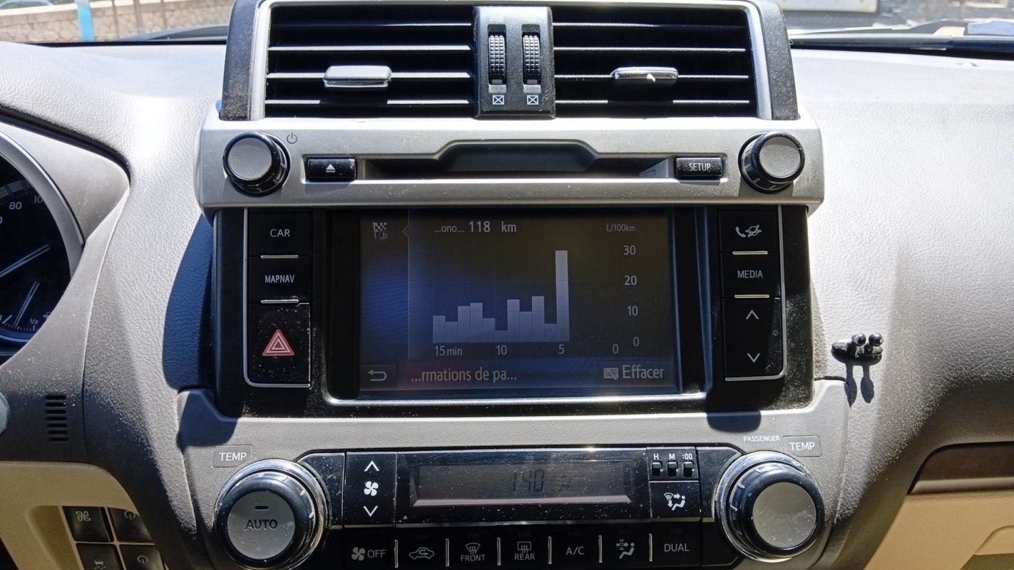 Toyota Land Cruiser - Photo 24