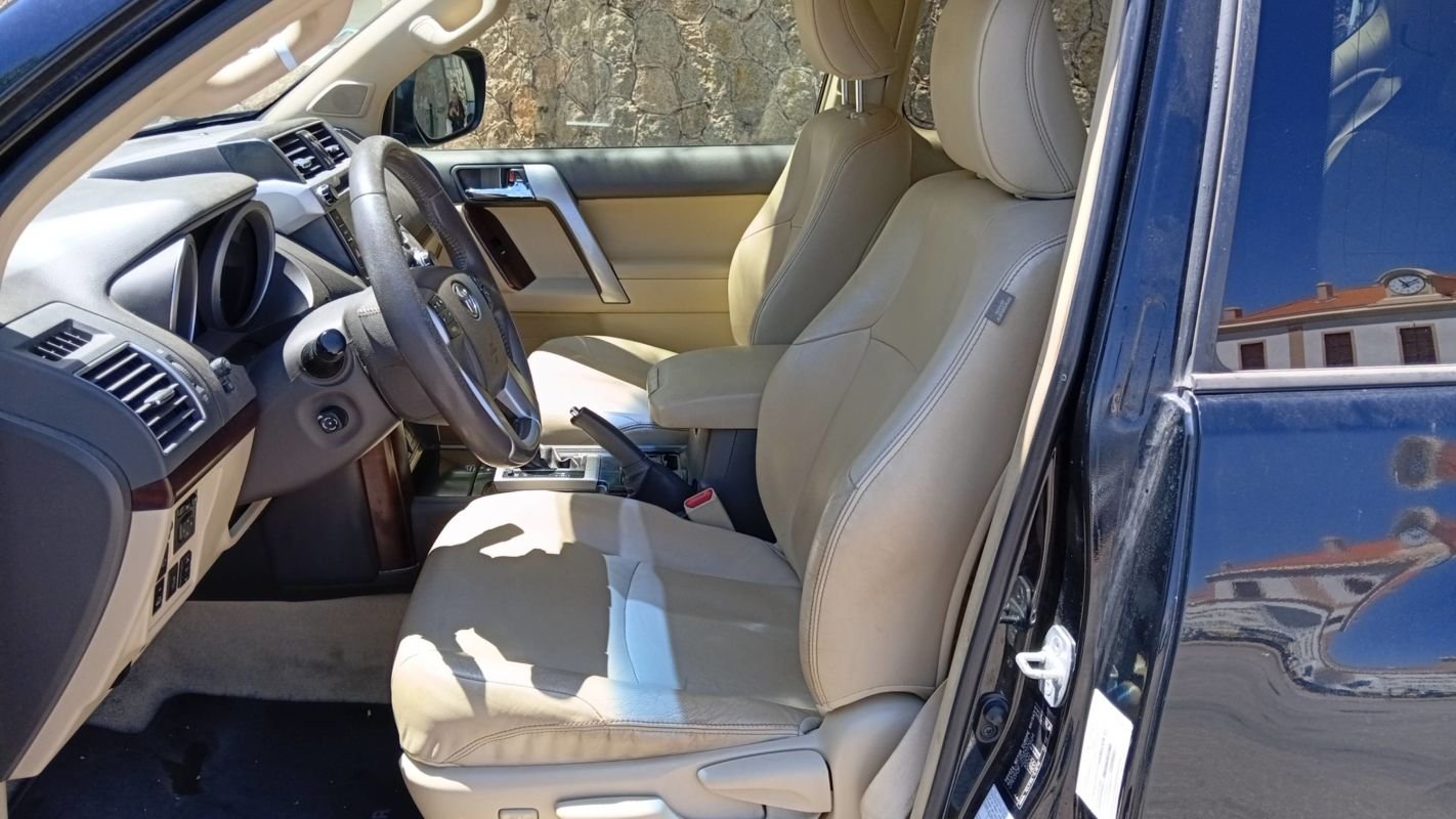 Toyota Land Cruiser - Photo 25