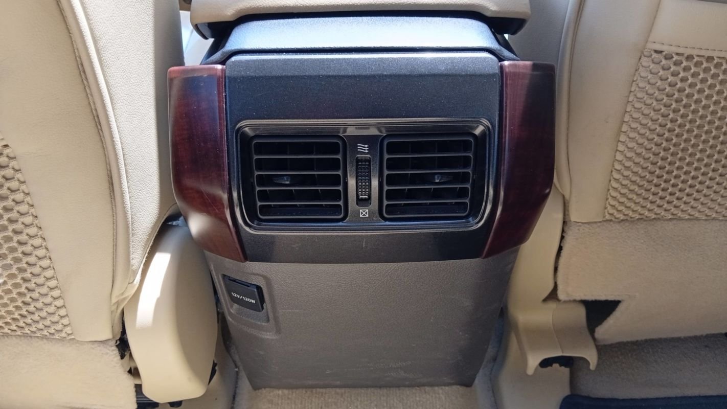 Toyota Land Cruiser - Photo 29