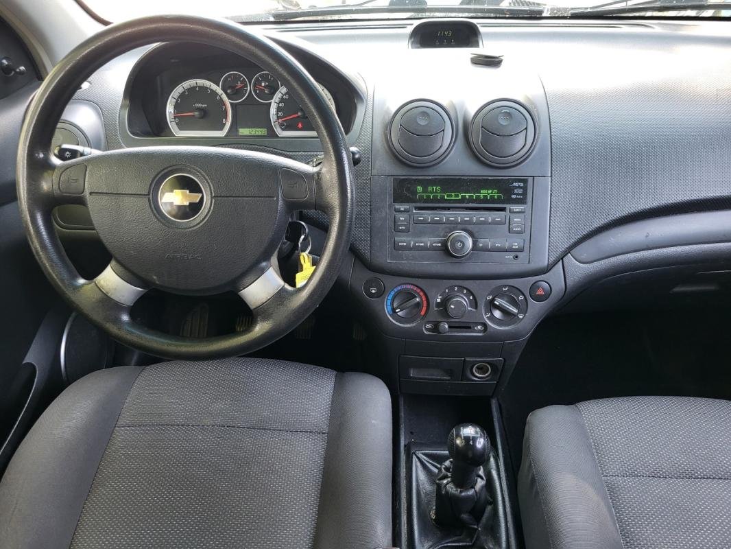 Chevrolet Aveo - Photo 6
