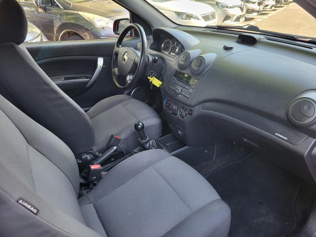 Chevrolet Aveo - Photo 7
