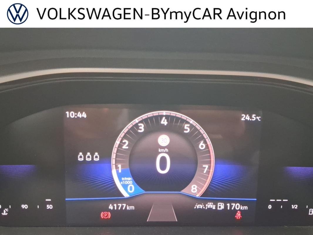 Volkswagen T-Roc - Photo 12