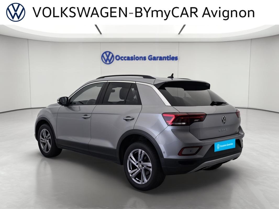 Volkswagen T-Roc - Photo 3