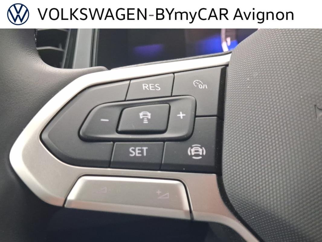 Volkswagen T-Roc - Photo 32