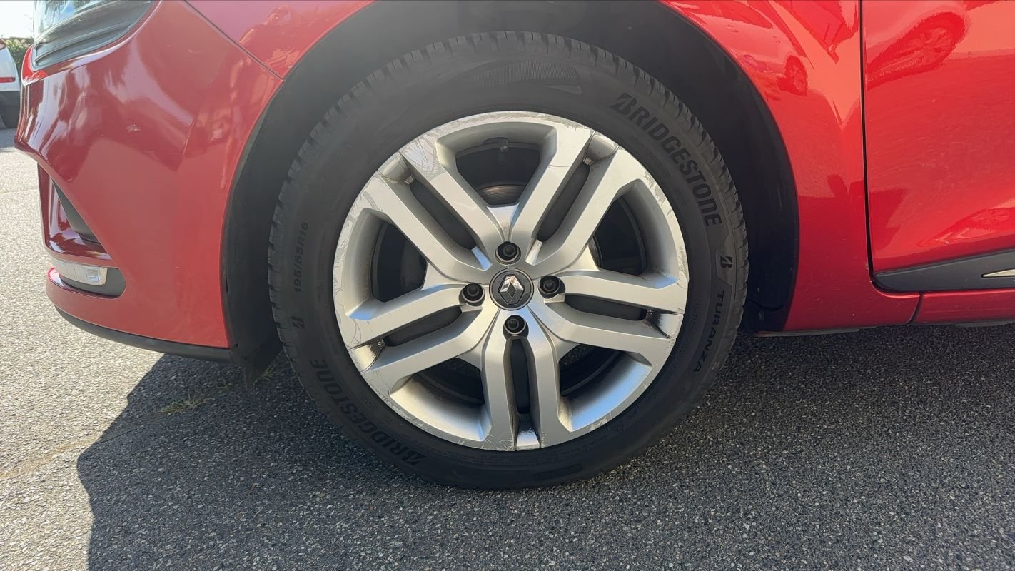 Renault Clio - Photo 18