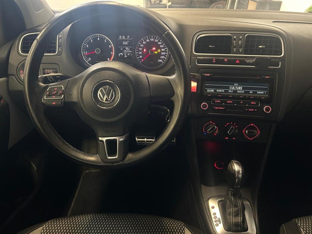 Volkswagen CrossPolo - Photo 12