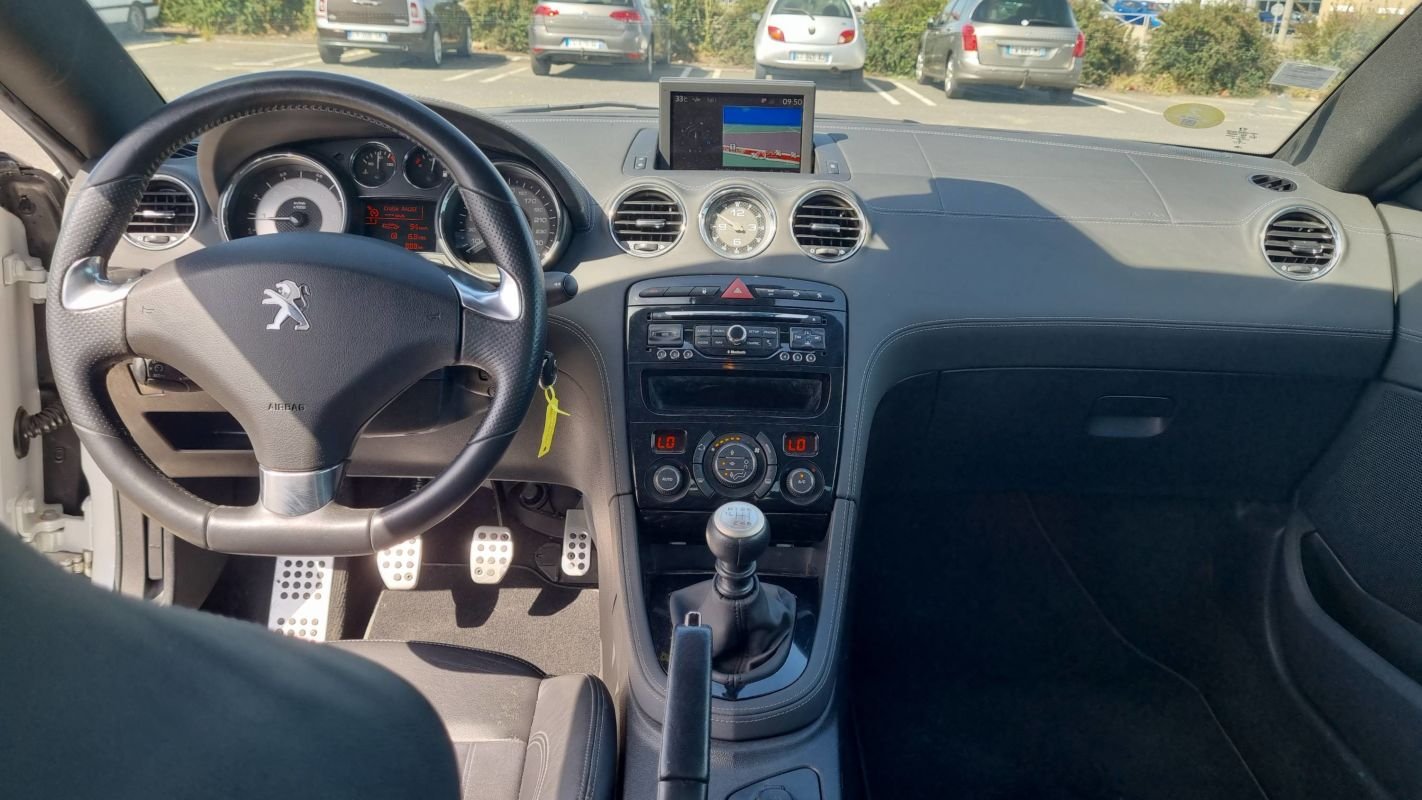 Peugeot RCZ - Photo 11