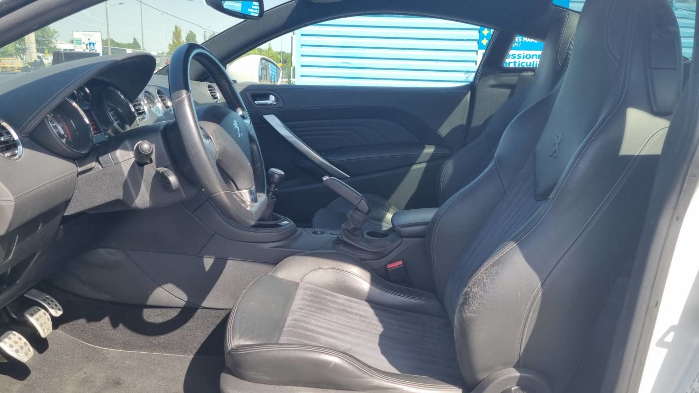 Peugeot RCZ - Photo 26