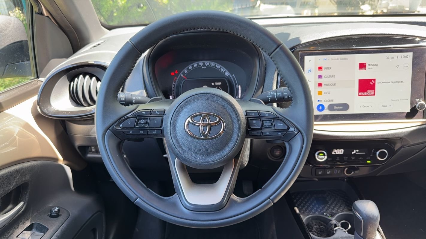 Toyota aygo x - Photo 24