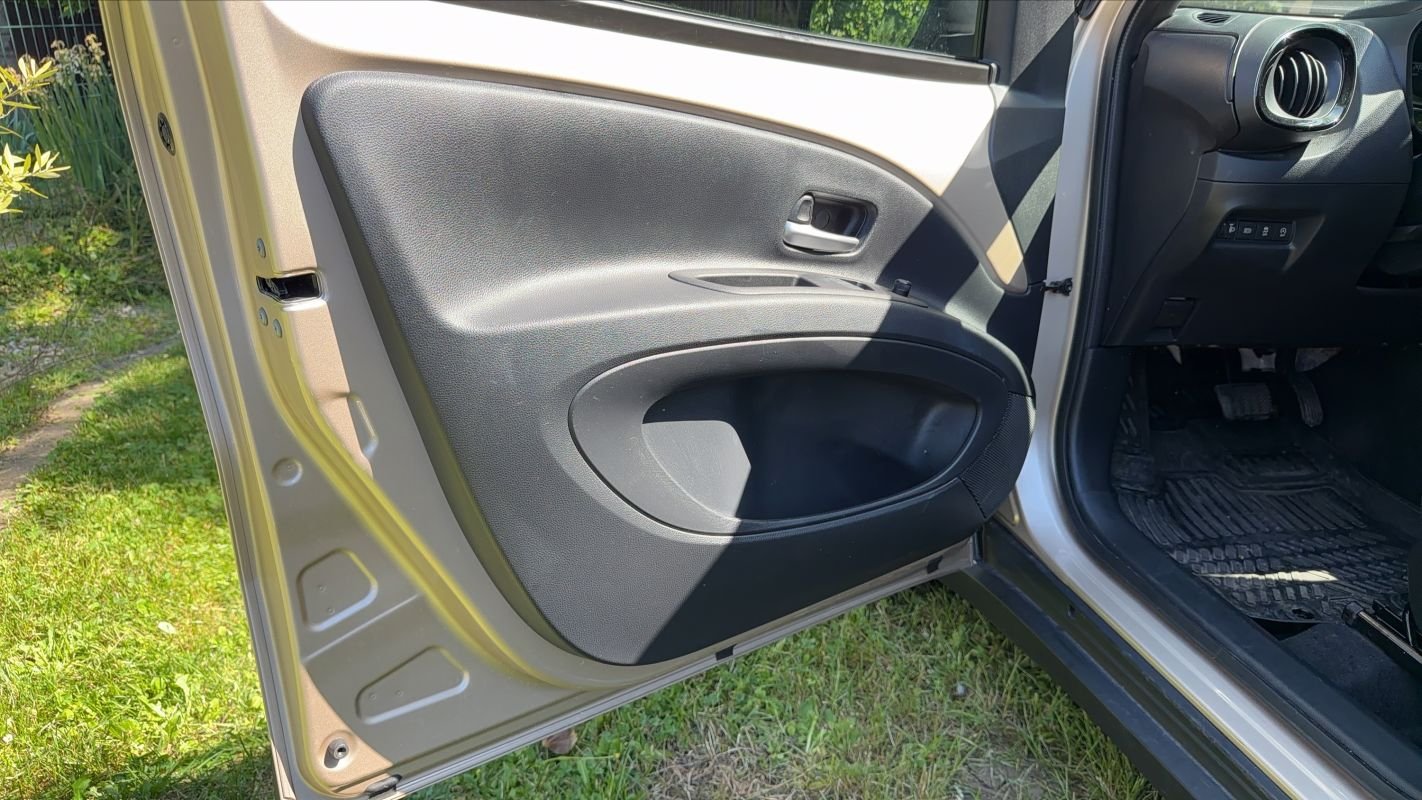 Toyota aygo x - Photo 7
