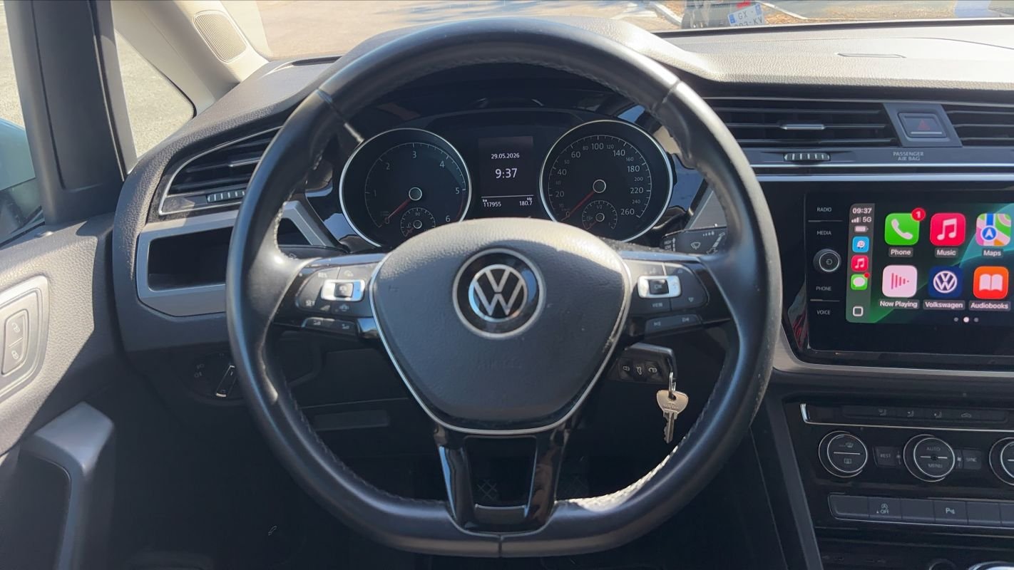 Volkswagen Touran - Photo 23