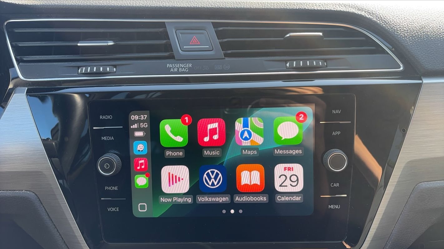 Volkswagen Touran - Photo 24