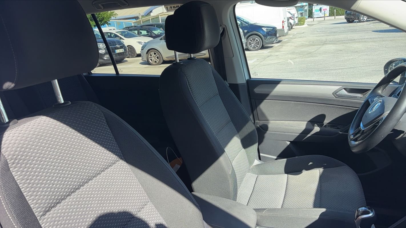 Volkswagen Touran - Photo 28