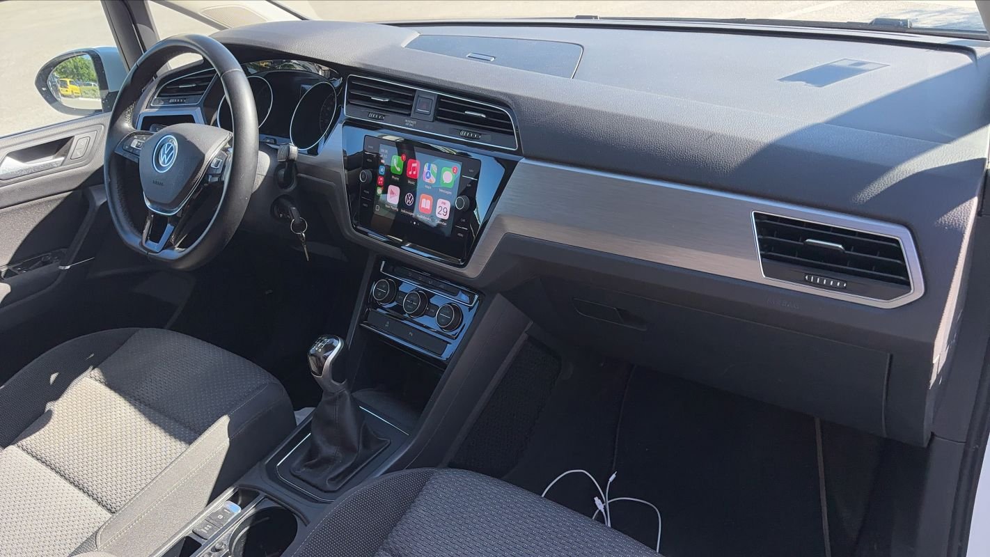 Volkswagen Touran - Photo 10