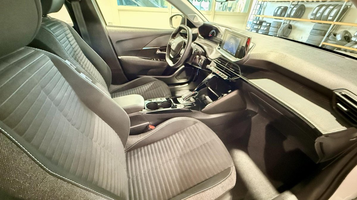 Peugeot 208 - Photo 20