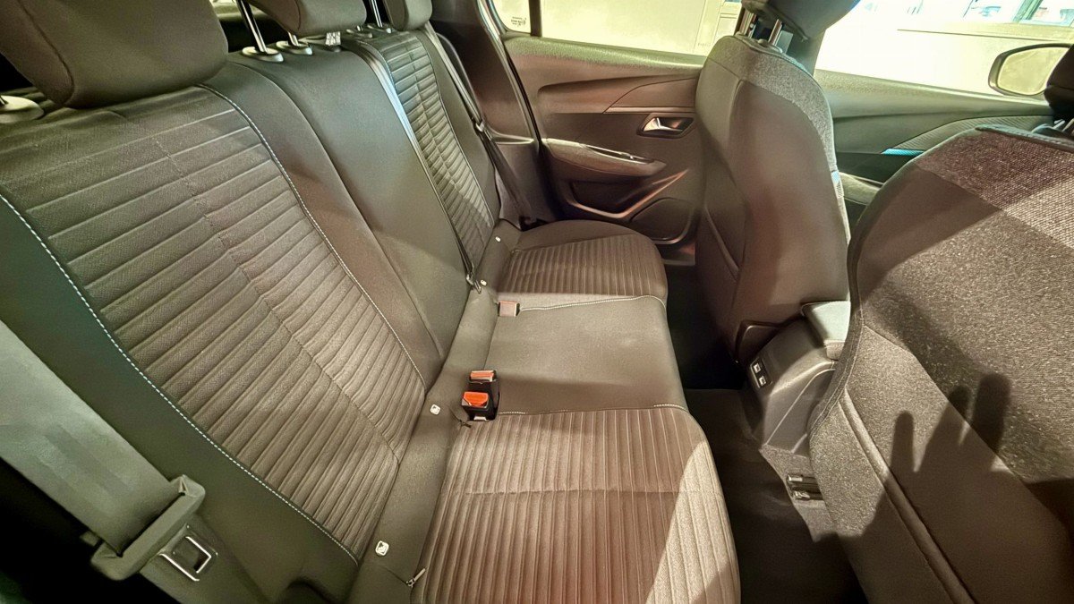 Peugeot 208 - Photo 21