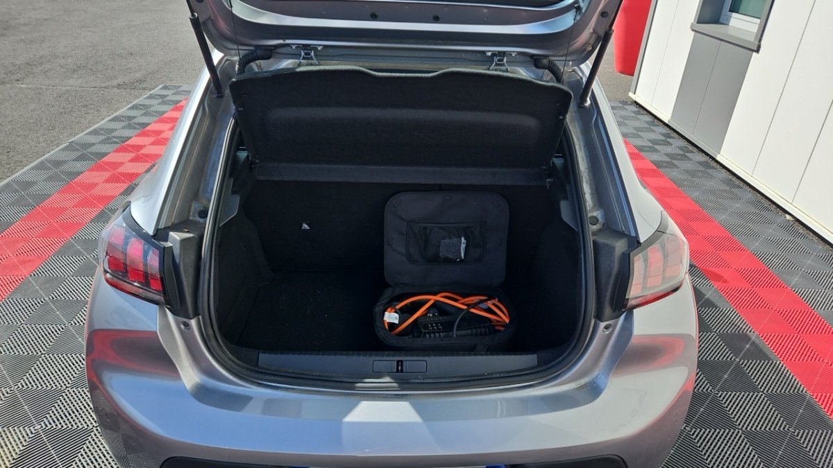 Peugeot 208 - Photo 11