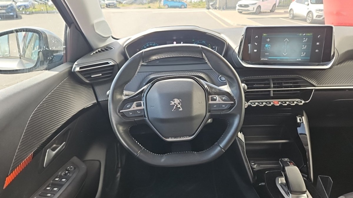 Peugeot 208 - Photo 13