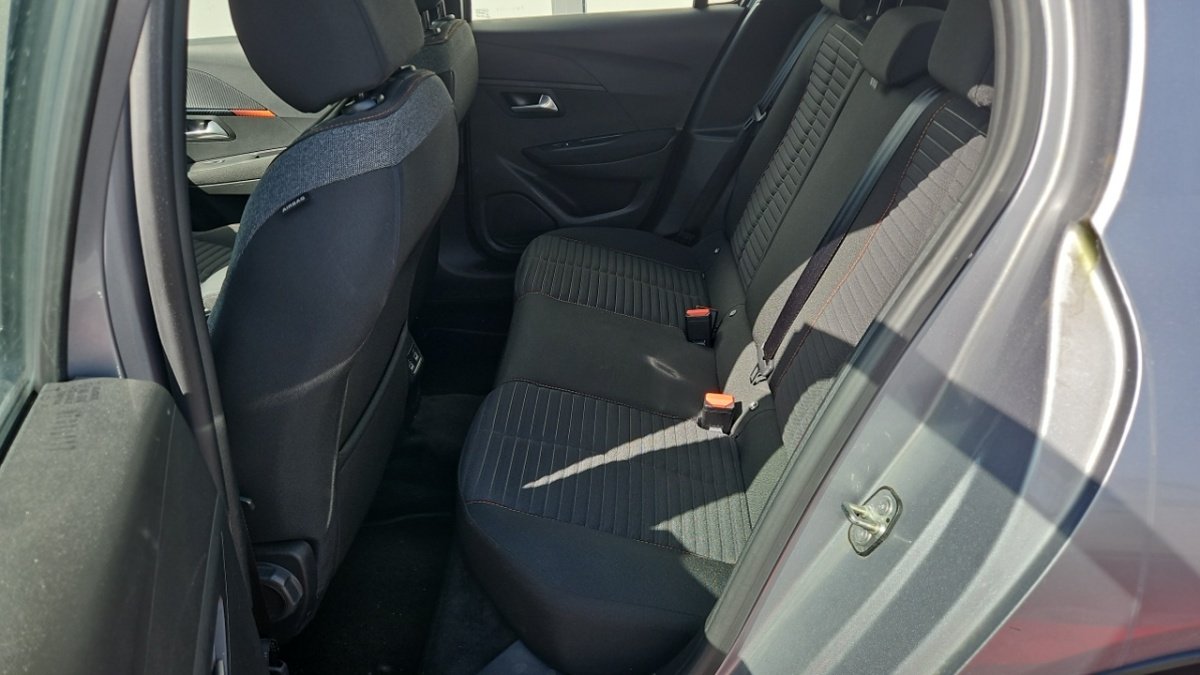Peugeot 208 - Photo 10