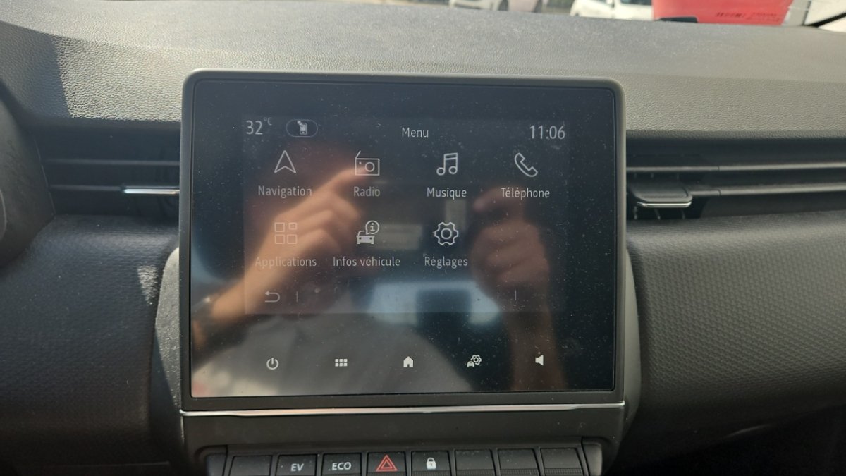 Renault Clio - Photo 16