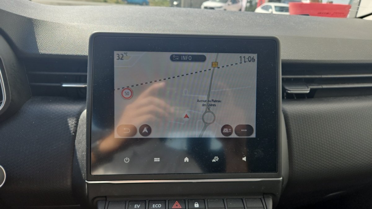Renault Clio - Photo 17
