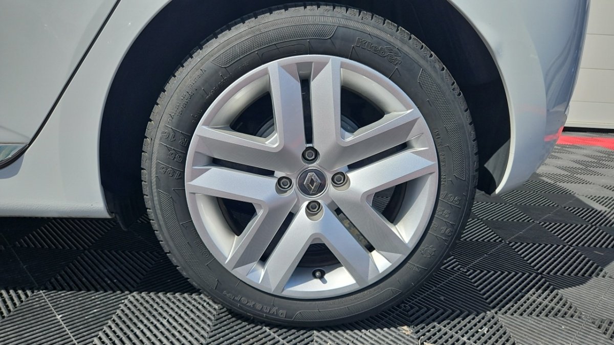 Renault Clio - Photo 27