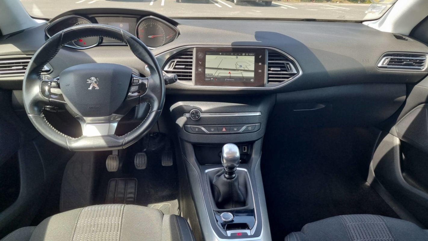 Peugeot 308 - Photo 11