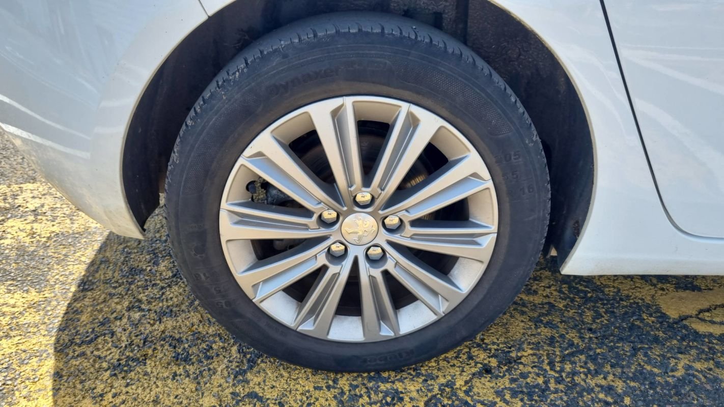 Peugeot 308 - Photo 16